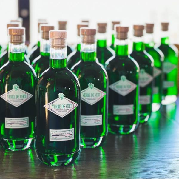 à propos de verre de vert